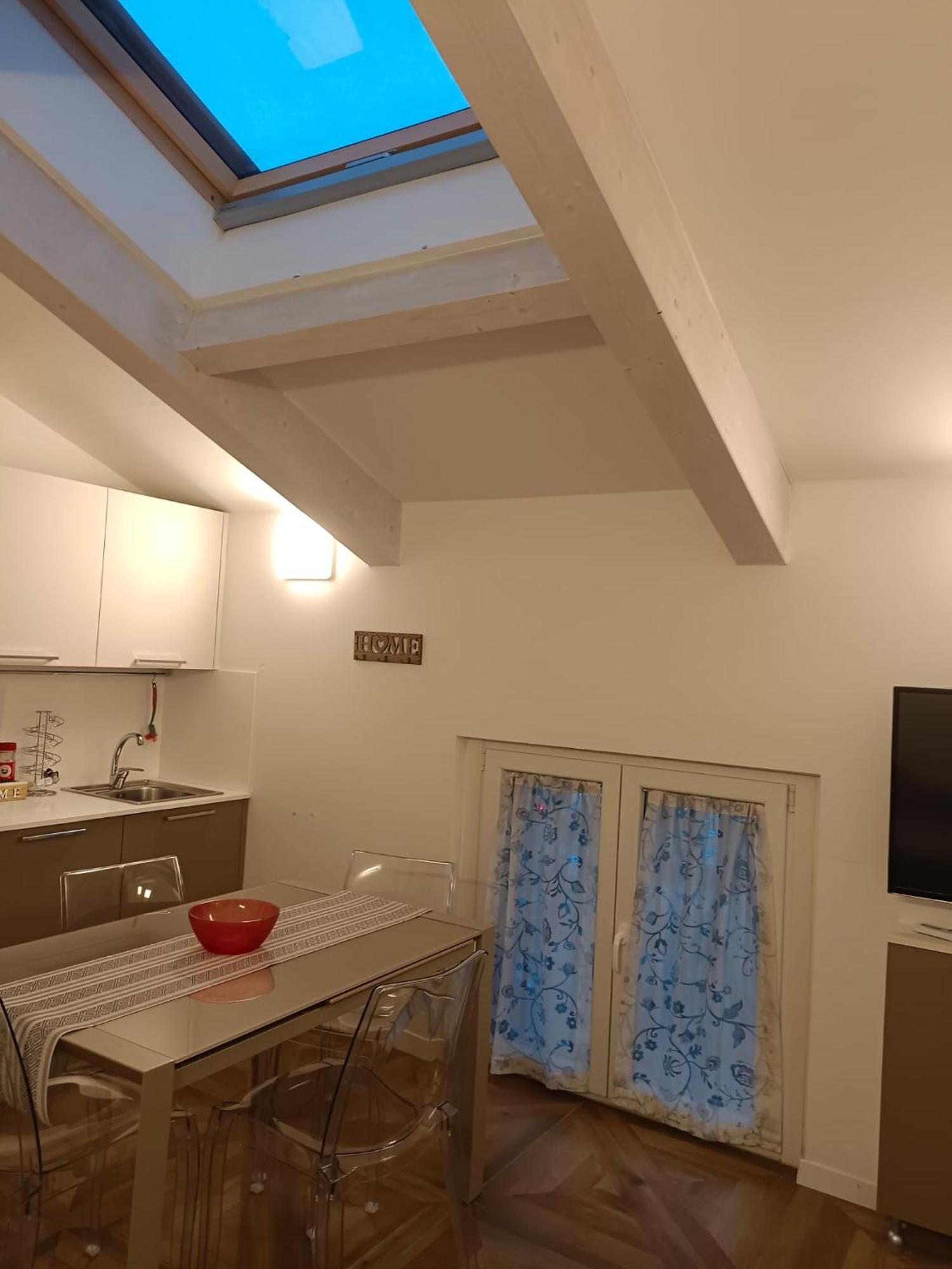 Luminoso Bilocale Zona Tibaldi Bocconi Daire Milano Dış mekan fotoğraf
